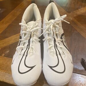Nike Men Football Cleats NWOT
